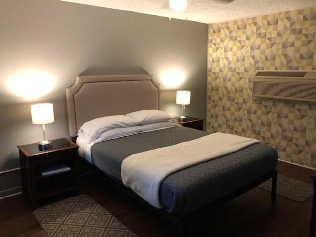 Nightshade Inn & Gardens Camillus Esterno foto