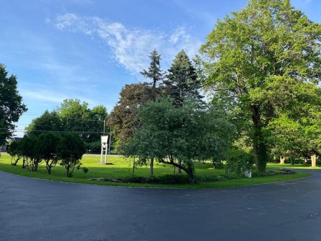 Nightshade Inn & Gardens Camillus Esterno foto